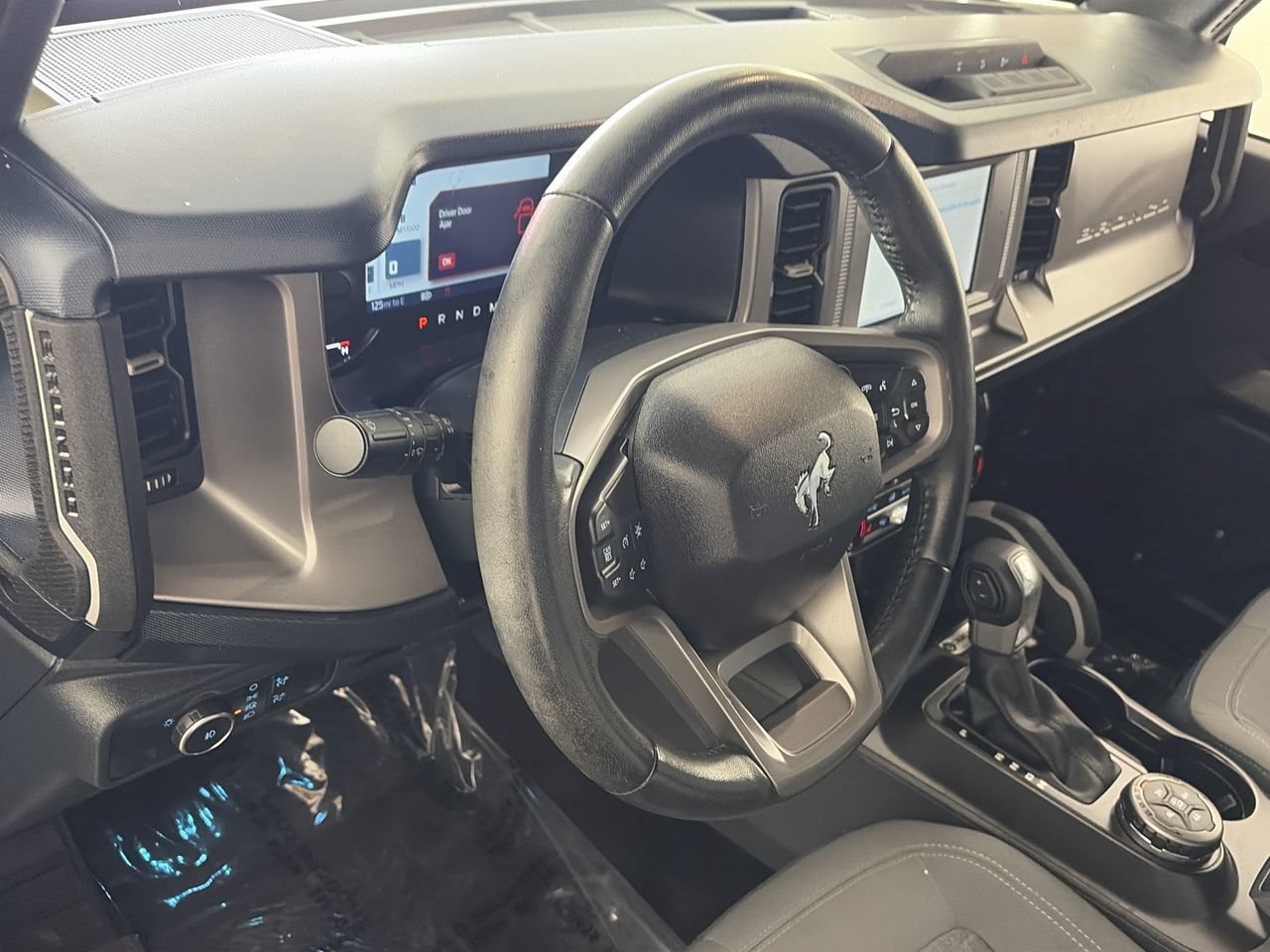 Used 2022 Ford Bronco Outer Banks AWD/4WD image 11