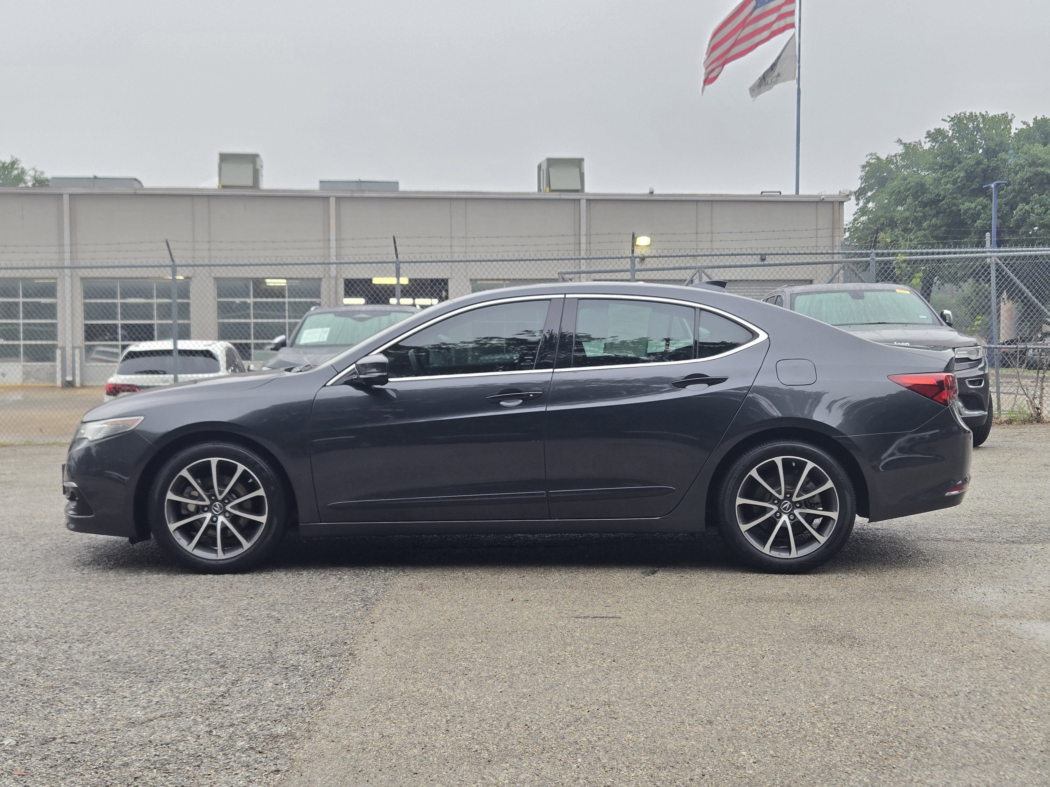 Used 2016 Acura TLX V6 SH-AWD w/ Advance Package image 5