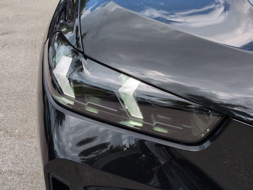 New 2026 BMW X5 xDrive40i w/ M Sport Package image 10