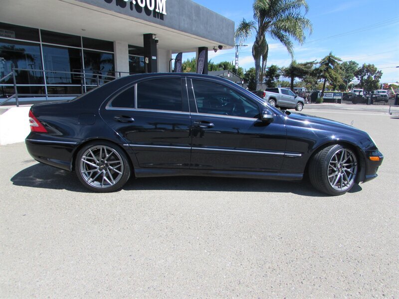 Used 2006 Mercedes-Benz C 230 Sedan image 8