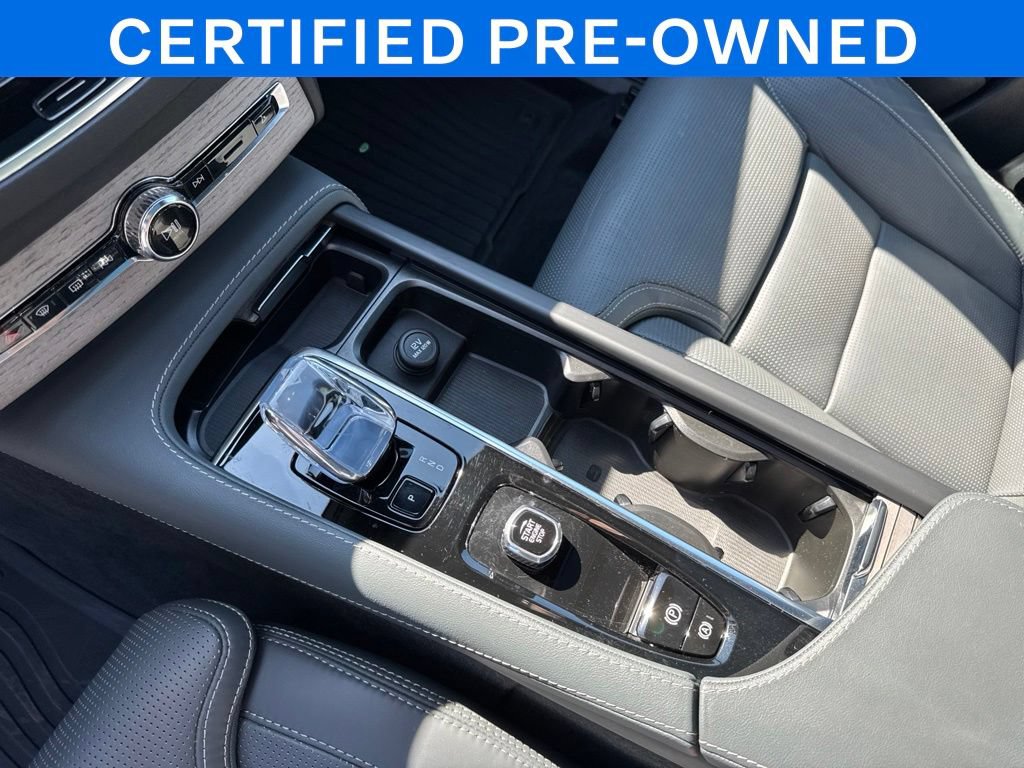 Certified 2024 Volvo XC90 T8 Ultimate w/ Protection Package Premier AWD/4WD image 14