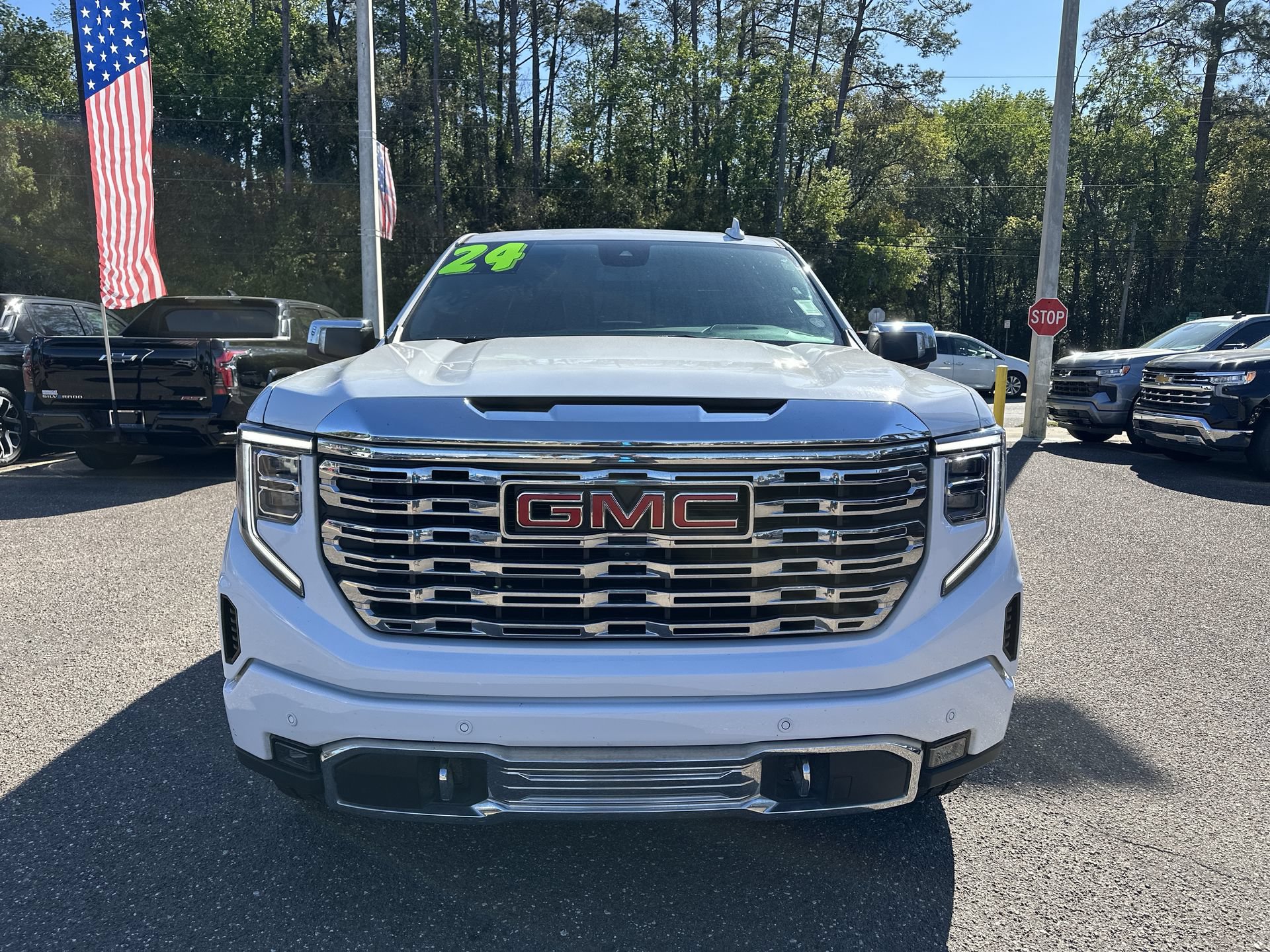 Used 2024 GMC Sierra 1500 Denali AWD/4WD image 11