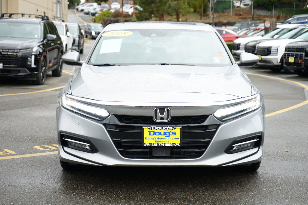 Used 2018 Honda Accord Touring image 2