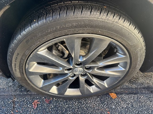 Used 2021 Buick Envision Avenir w/ Technology Package II image 5