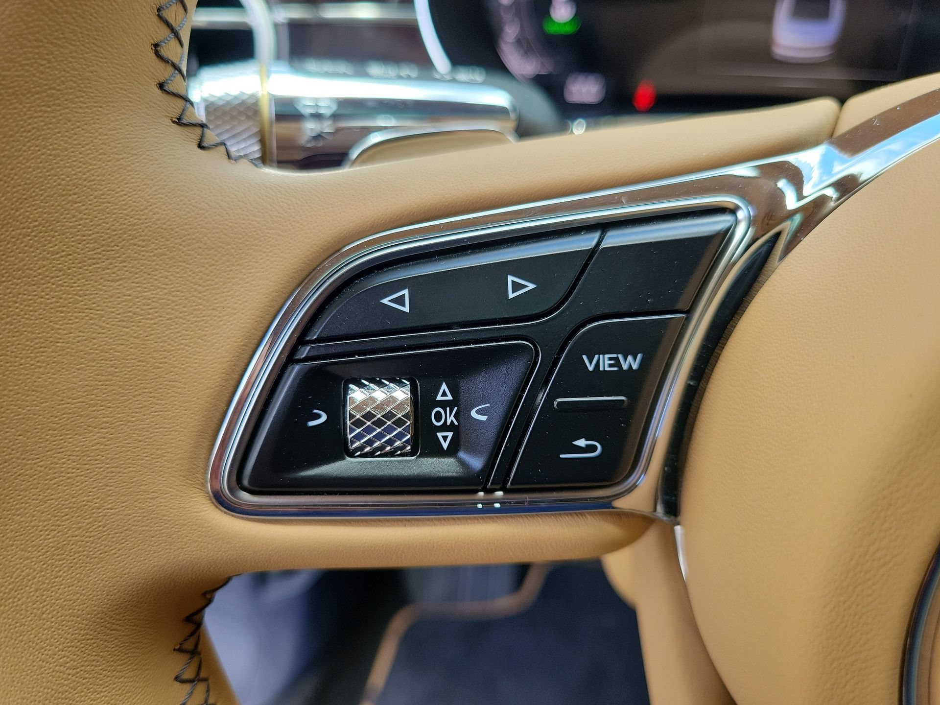 Used 2025 Bentley Flying Spur Plug-In Hybrid AWD/4WD image 59
