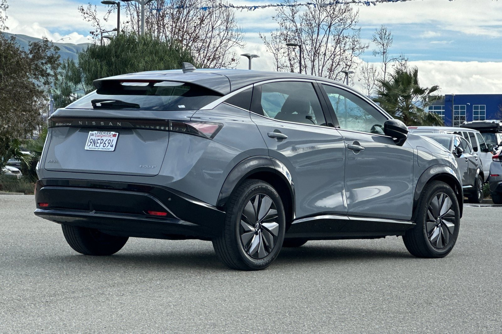 Certified 2024 Nissan Ariya FWD image 4