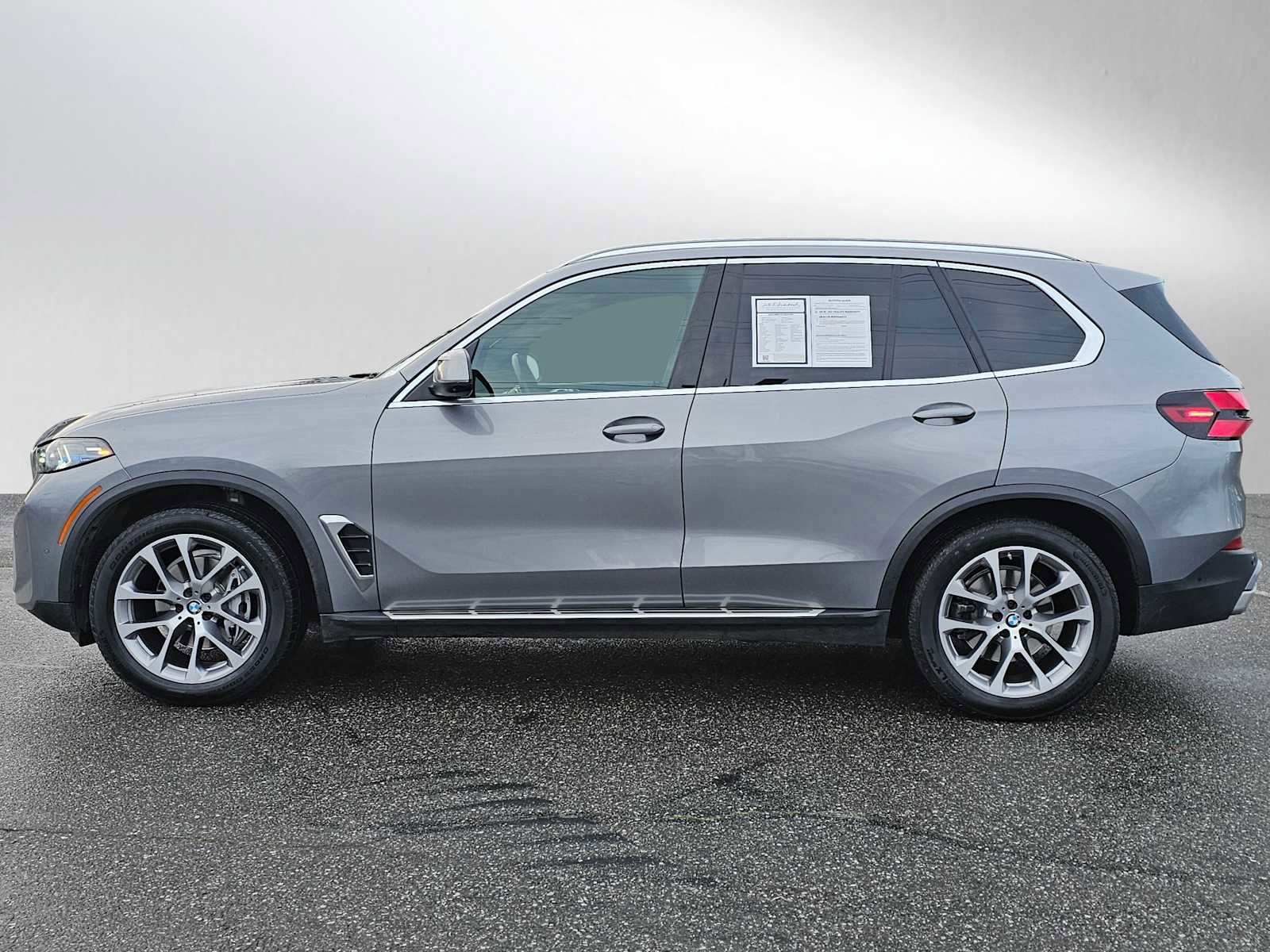 Used 2024 BMW X5 xDrive40i image 6
