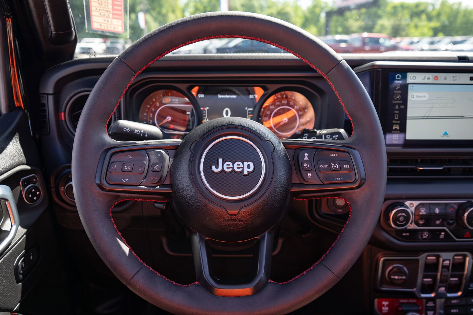 Used 2024 Jeep Wrangler Unlimited Rubicon AWD/4WD image 29
