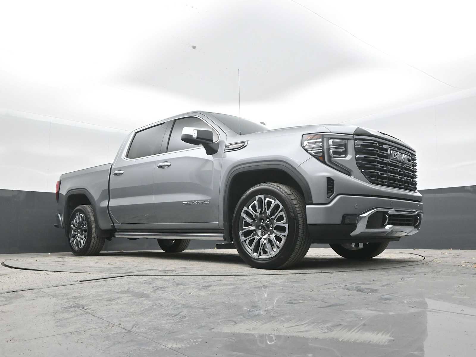 Used 2025 GMC Sierra 1500 Denali Ultimate image 45