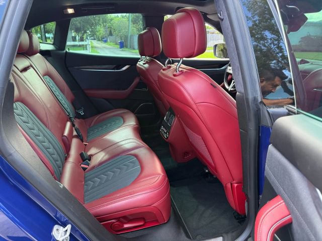 Used 2018 Maserati Levante GranLusso image 20