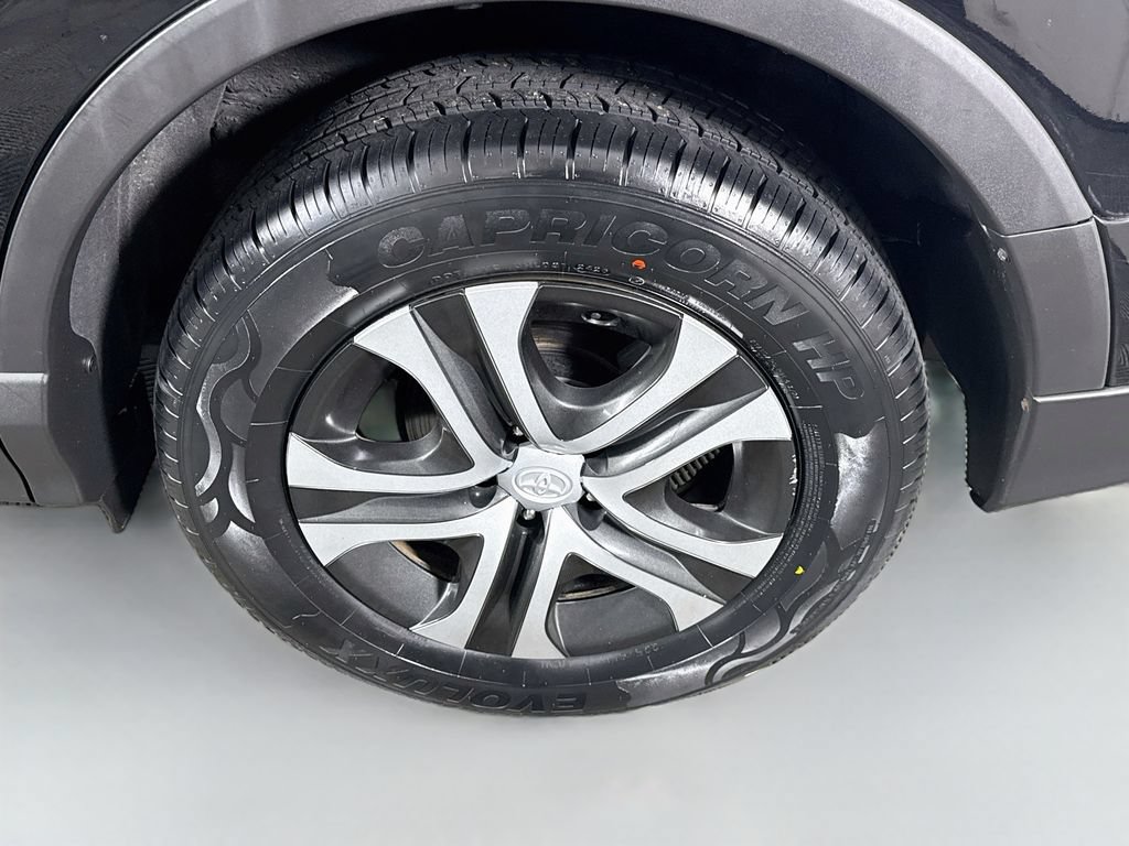 Used 2016 Toyota RAV4 LE AWD/4WD image 32