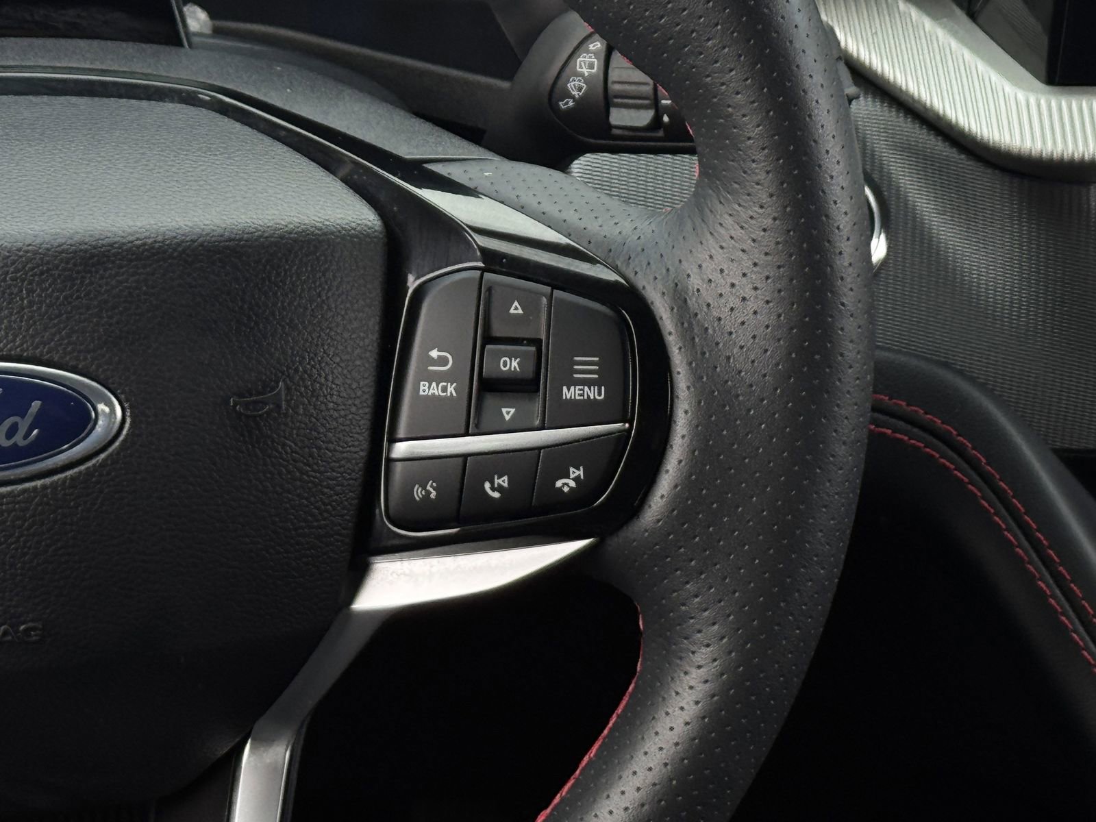 Used 2025 Ford Explorer ST-Line image 17