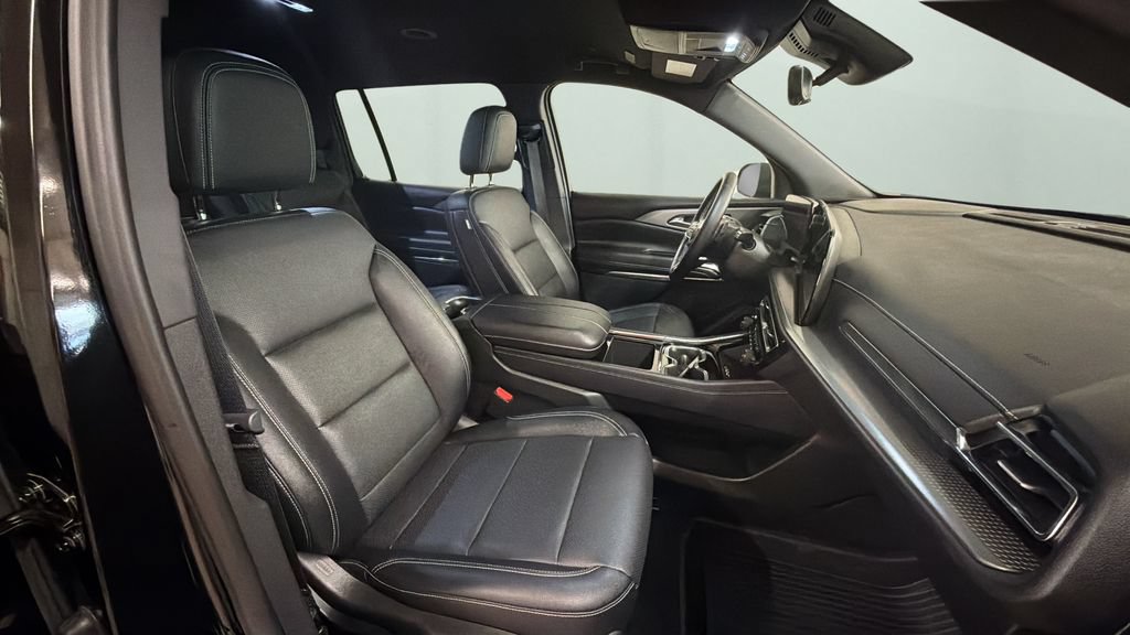 Used 2026 Chevrolet Traverse LT w/ Driver Confidence Package AWD/4WD image 9
