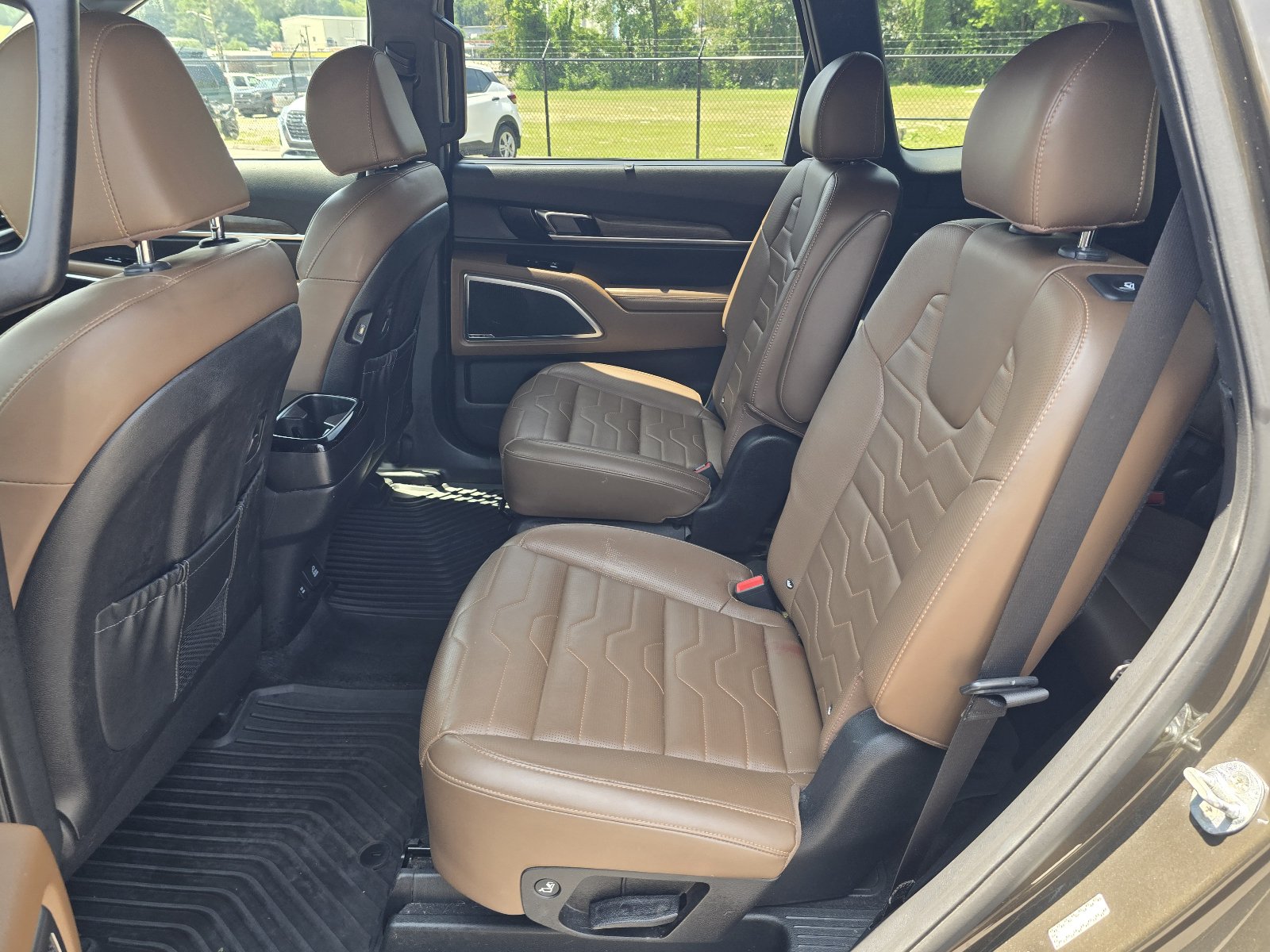Used 2021 Kia Telluride SX w/ SX Prestige Package AWD/4WD image 12