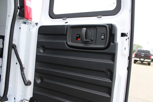 New 2026 GMC Savana 2500 w/ Driver Convenience Package RWD image 19