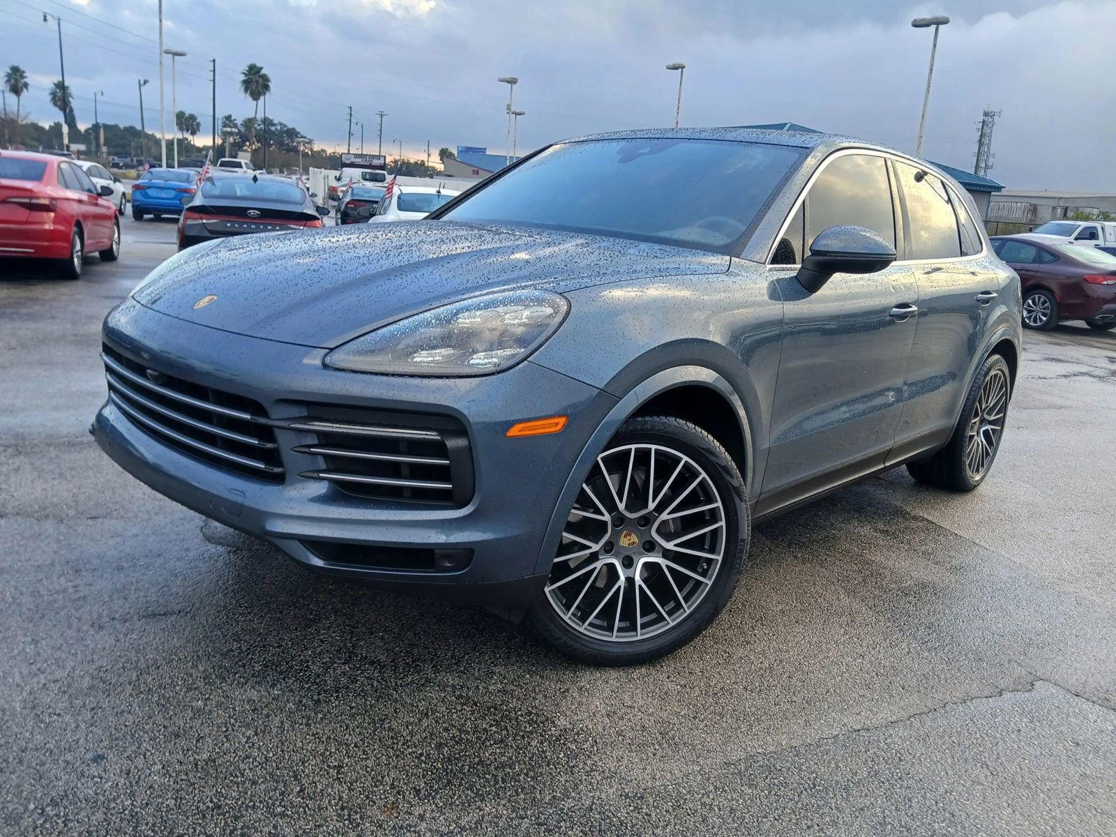 Used 2019 Porsche Cayenne image 2