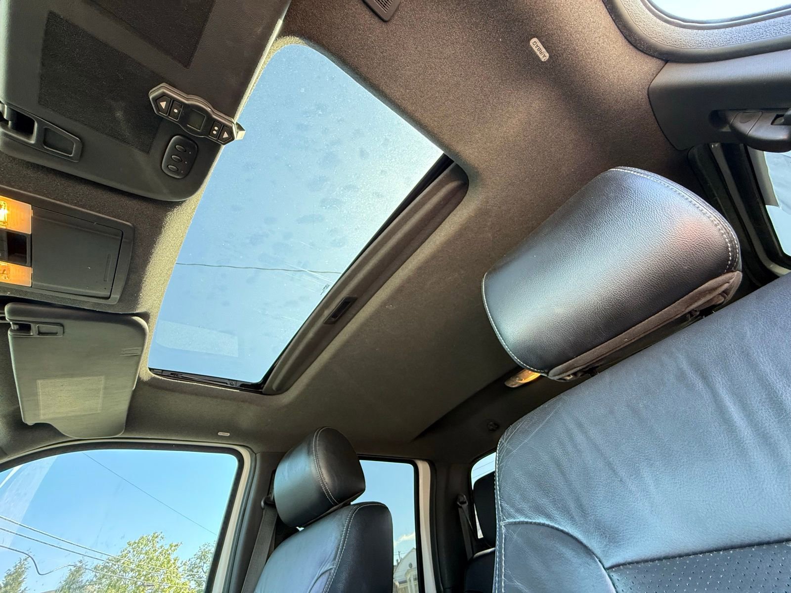 Used 2015 Ford F250 Lariat w/ Lariat Ultimate Package AWD/4WD image 11