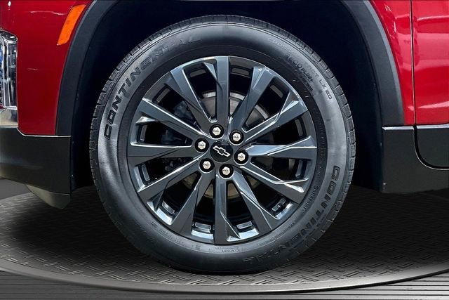 Used 2023 Chevrolet Traverse RS FWD image 33