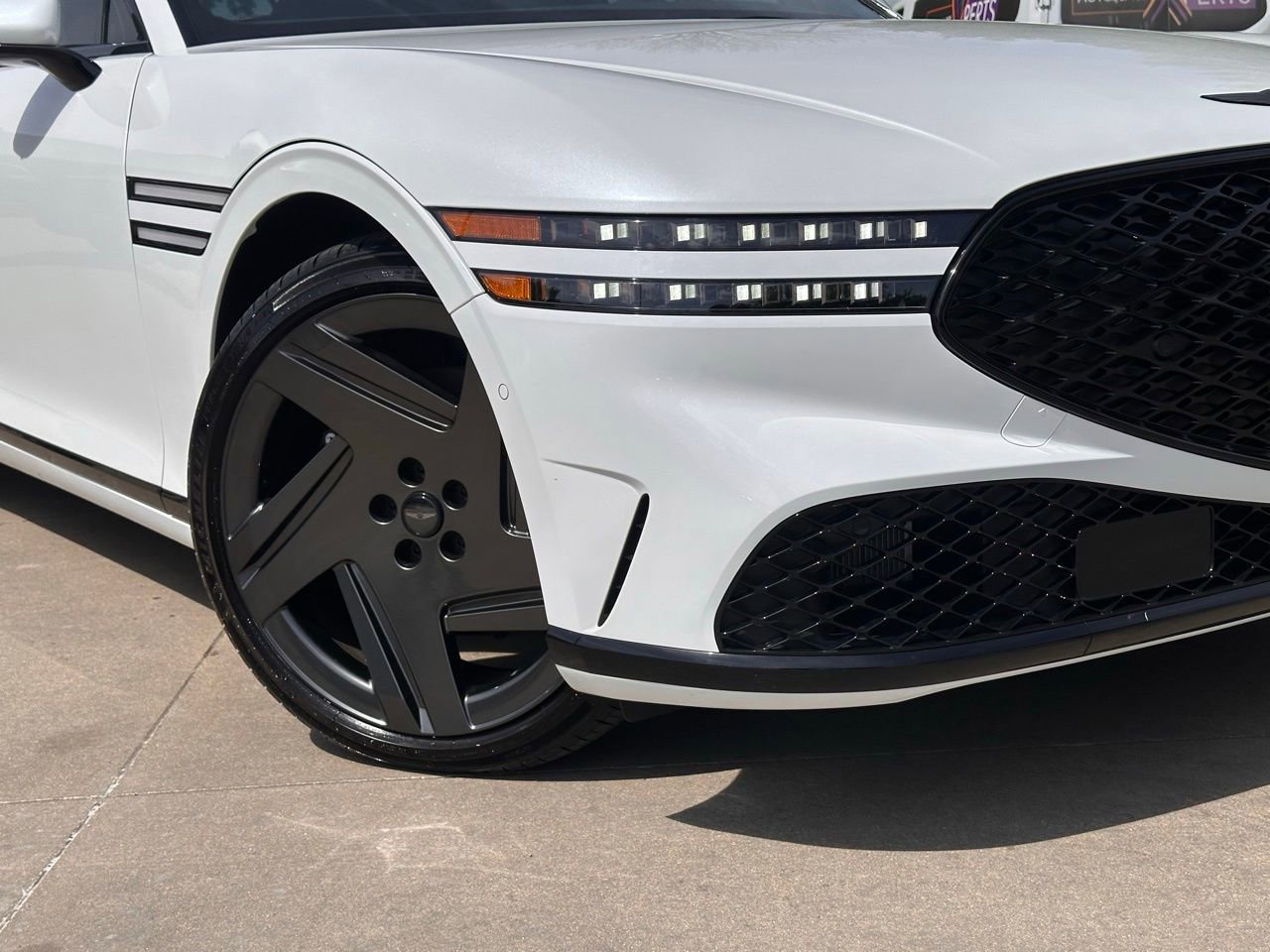 Used 2026 Genesis G90 3.5T Prestige image 2