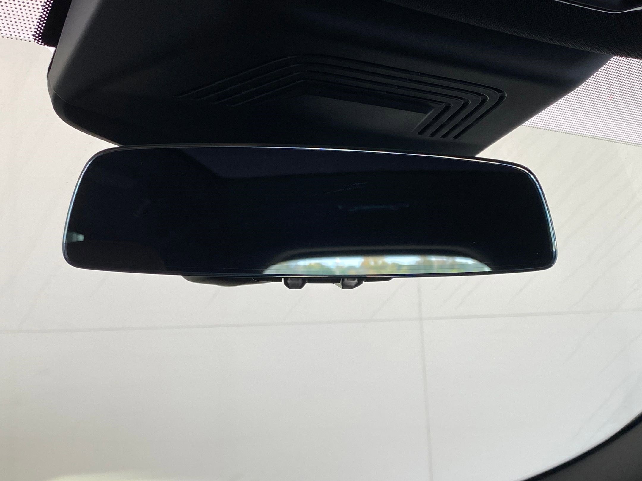 New 2026 BMW iX xDrive60 w/ Executive Package image 17