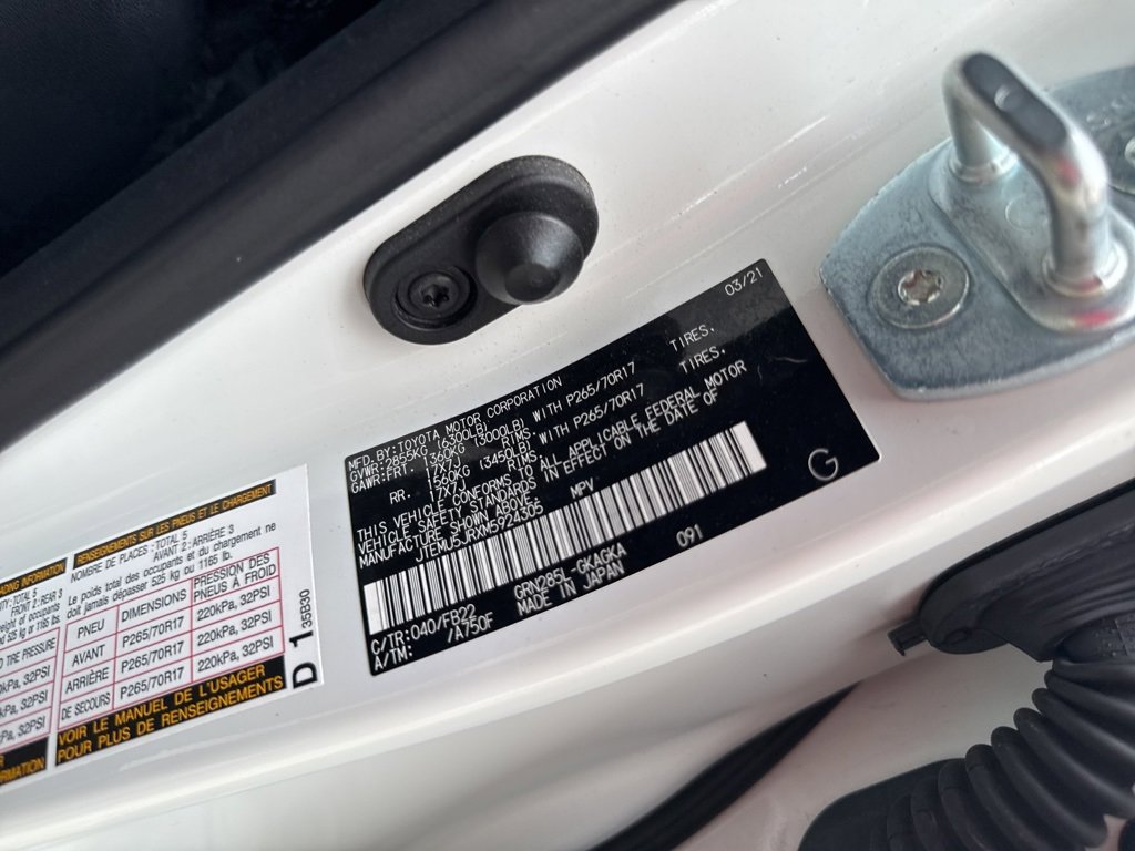 Used 2021 Toyota 4Runner SR5 image 40