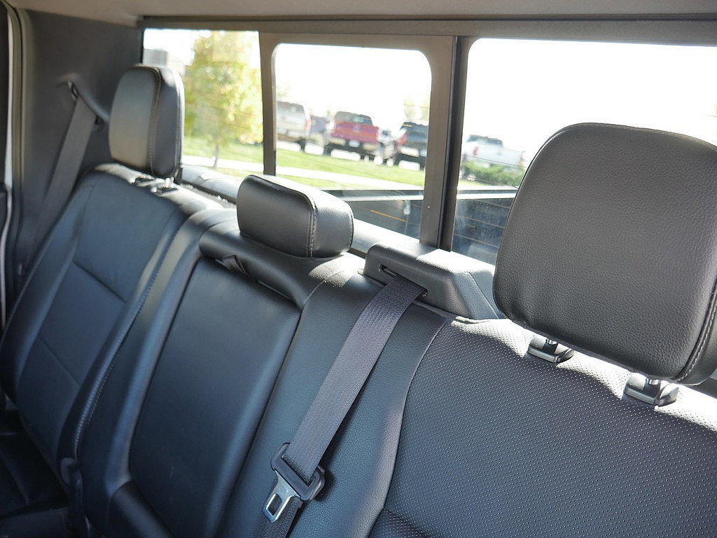 Used 2016 Ford F150 Lariat w/ Equipment Group 502A Luxury AWD/4WD image 18