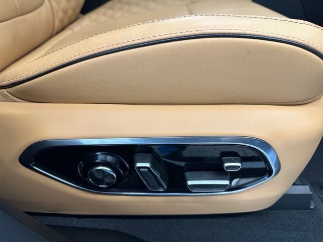 Used 2024 Jeep Grand Cherokee Summit w/ Luxury Tech Group V image 26