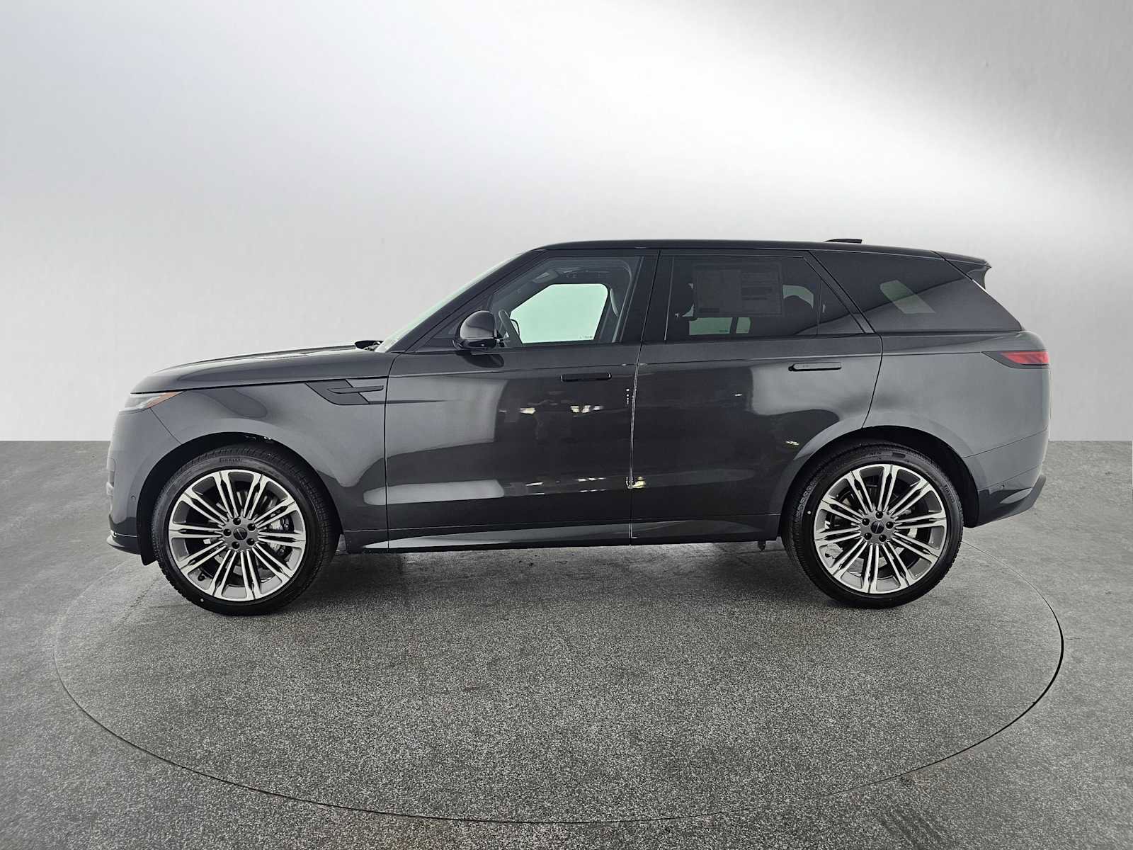 New 2026 Land Rover Range Rover Sport Dynamic SE AWD/4WD image 2