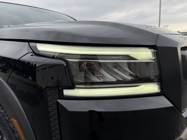 Used 2024 Nissan Frontier PRO-4X w/ Technology Package image 10