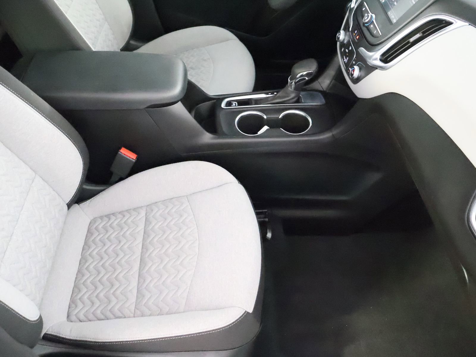 Used 2022 Chevrolet Equinox LS w/ LS Convenience Package FWD image 51
