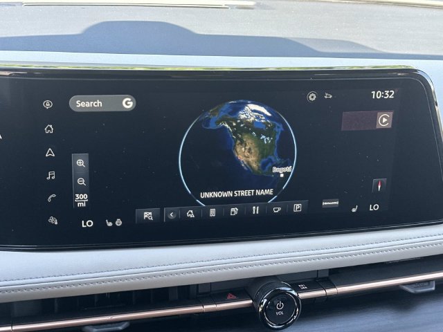 Used 2024 Nissan Ariya FWD image 11