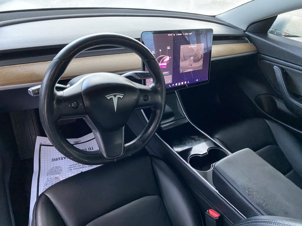 Used 2019 Tesla Model 3 Mid Range RWD image 13