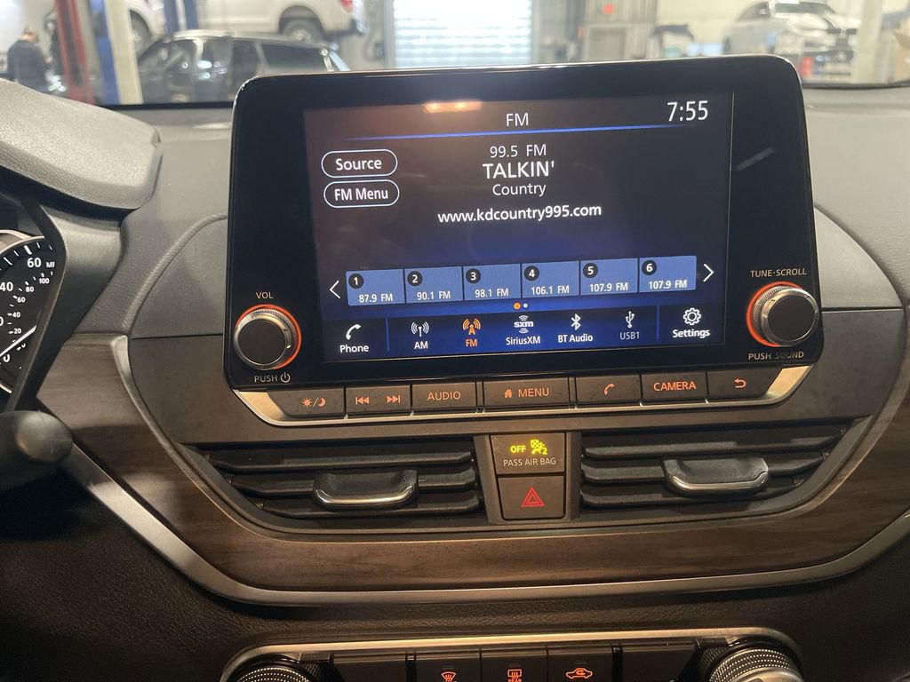 Used 2024 Nissan Altima 2.5 SV image 22