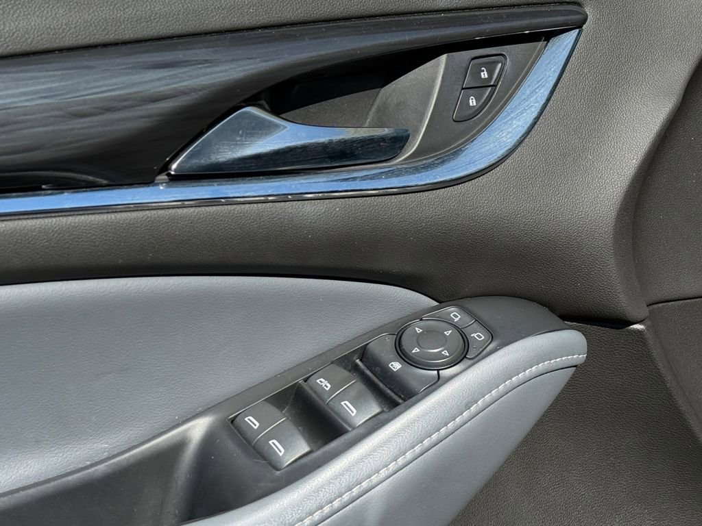 Used 2021 Buick Enclave Essence w/ Sound and Sites Package image 11