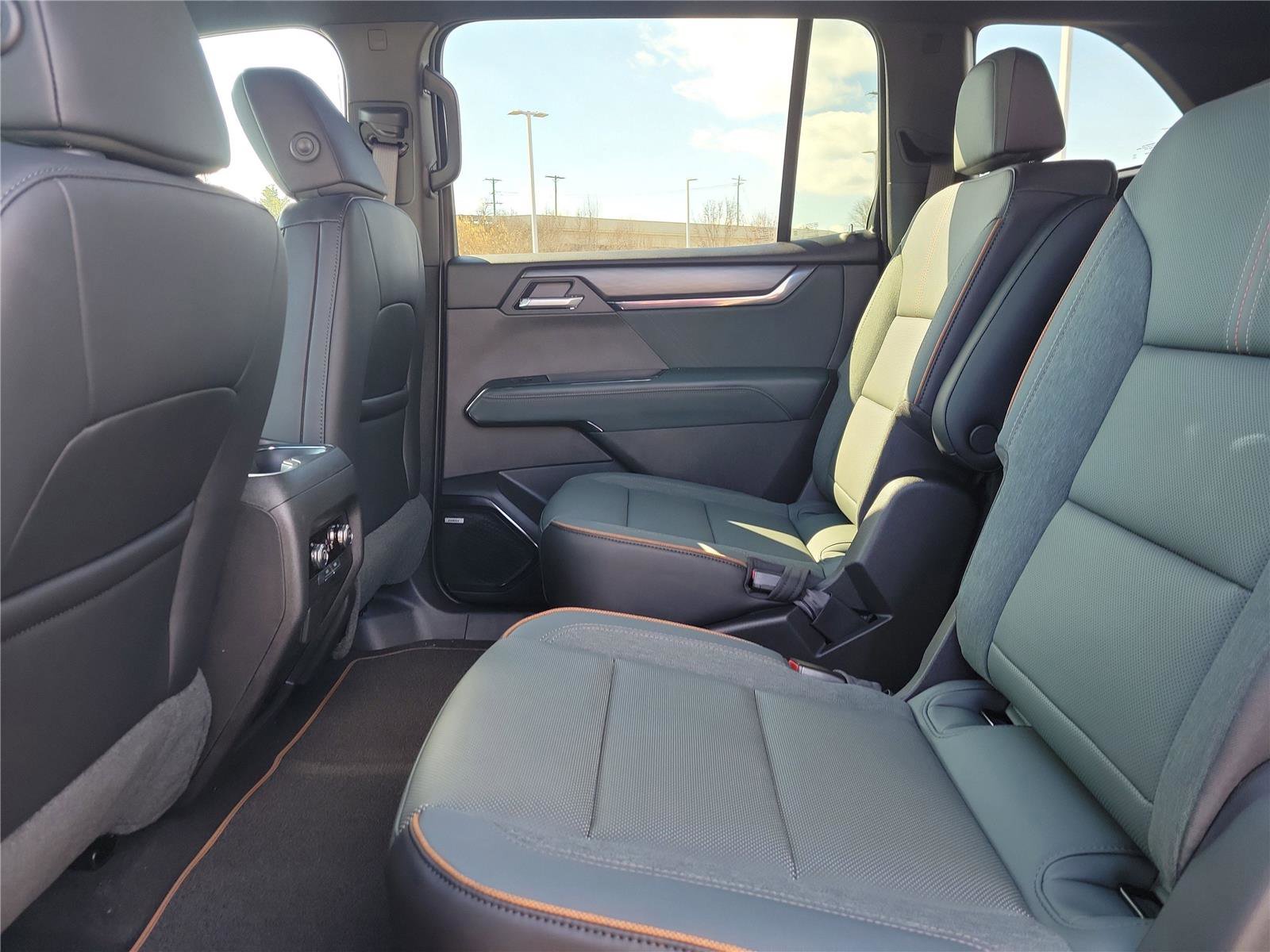 New 2026 GMC Acadia AT4 image 13