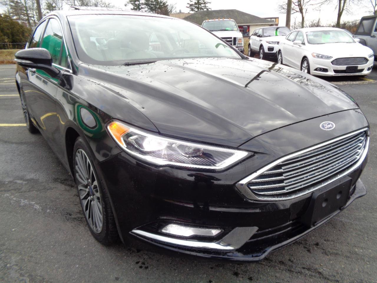 Used 2017 Ford Fusion Titanium image 16