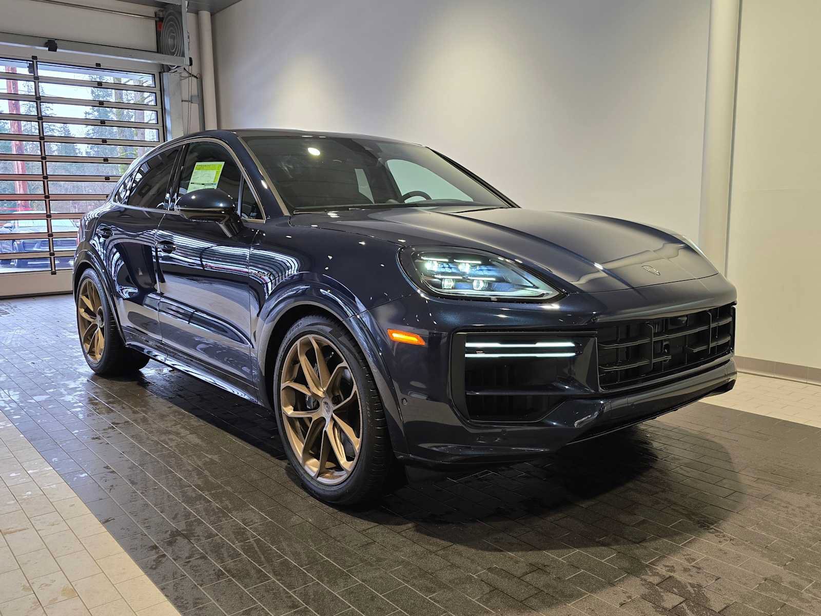 New 2026 Porsche Cayenne Turbo AWD/4WD image 9