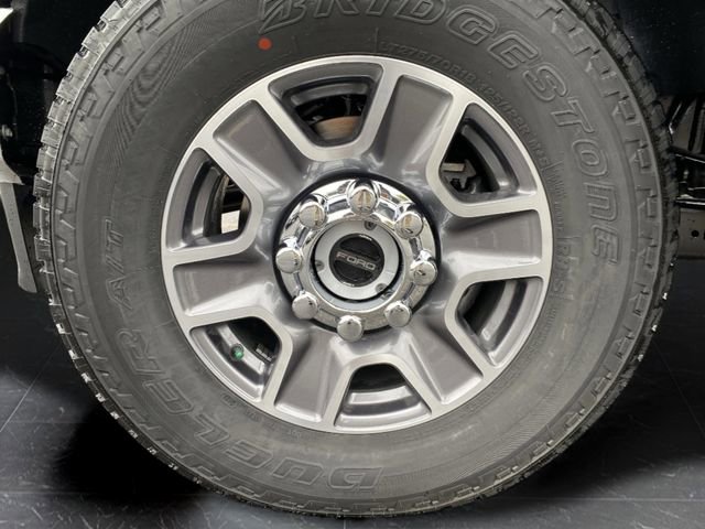 New 2026 Ford F250 Lariat w/ FX4 Off-Road Package image 38