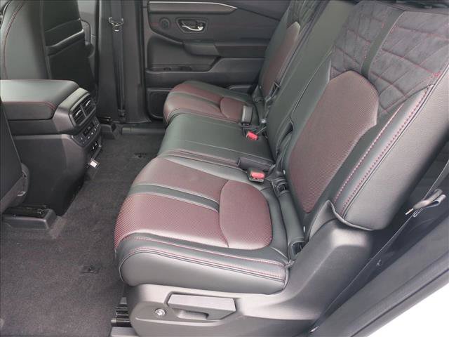 New 2026 Honda Pilot Black Edition image 16