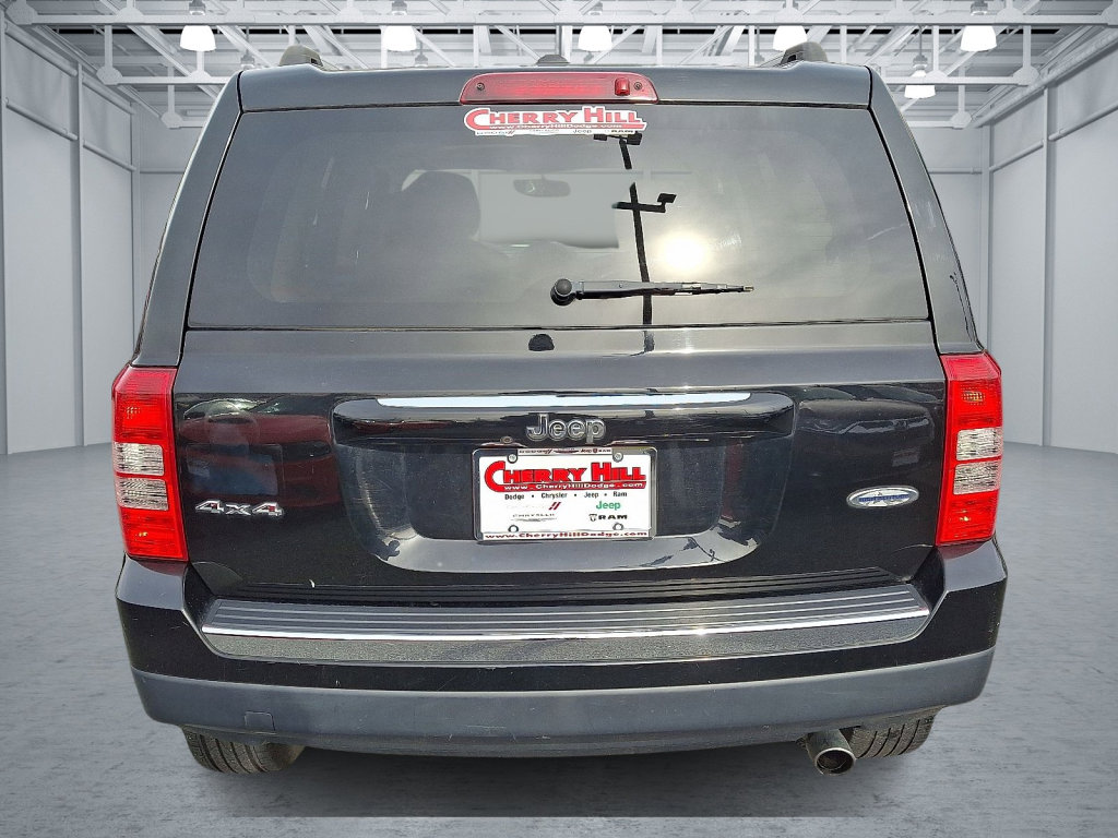 Used 2016 Jeep Patriot High Altitude image 4