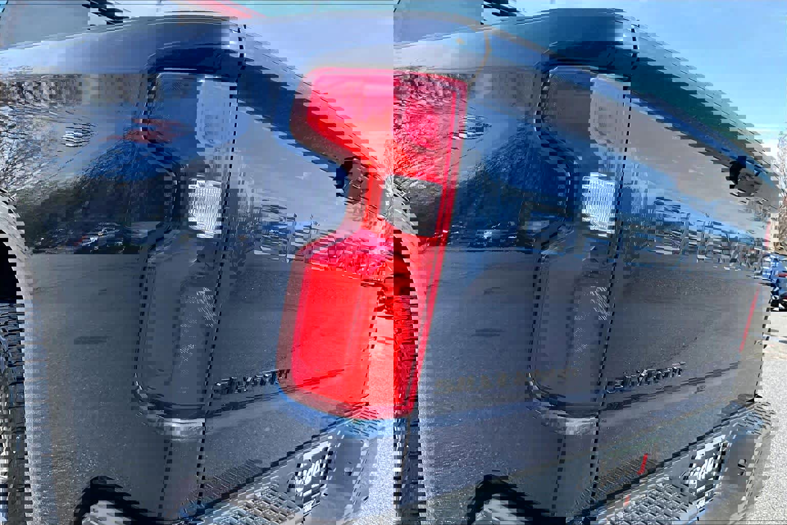 Used 2020 Chevrolet Silverado 1500 RST image 28