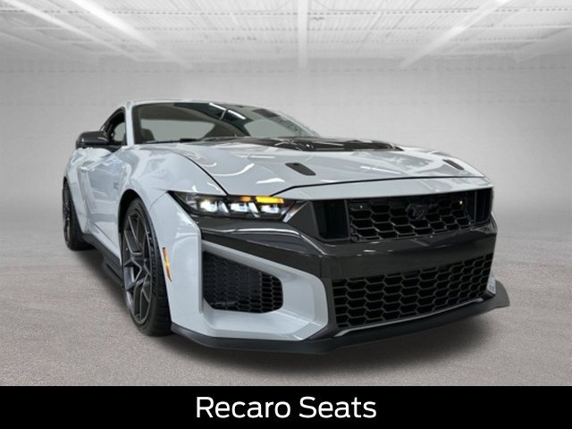 New 2026 Ford Mustang Dark Horse SC w/ Carbon Fiber Exterior Package RWD image 2