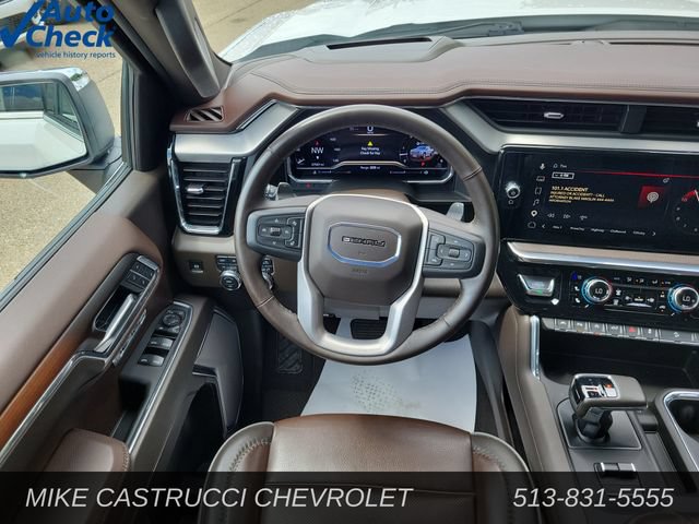 Used 2025 GMC Sierra 1500 Denali w/ Denali Reserve Package AWD/4WD image 12