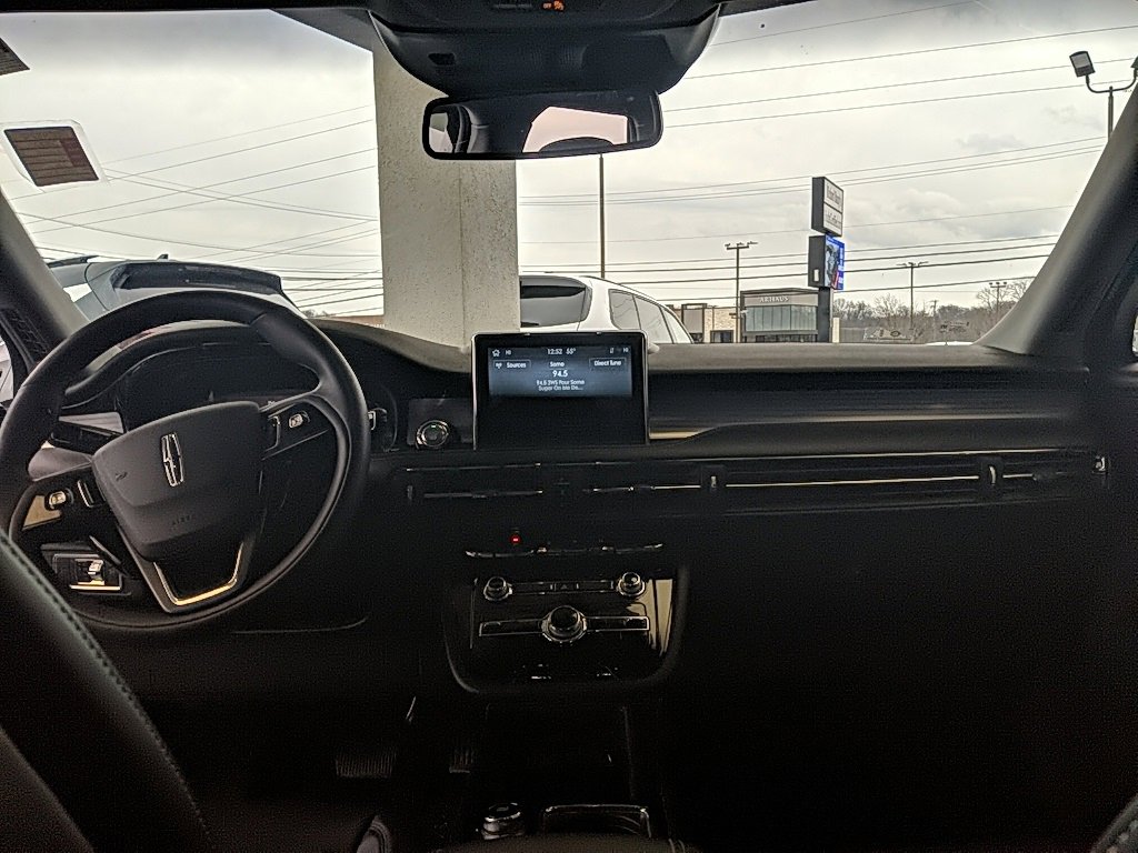 Certified 2022 Lincoln Corsair AWD w/ Equipment Group 101A image 12