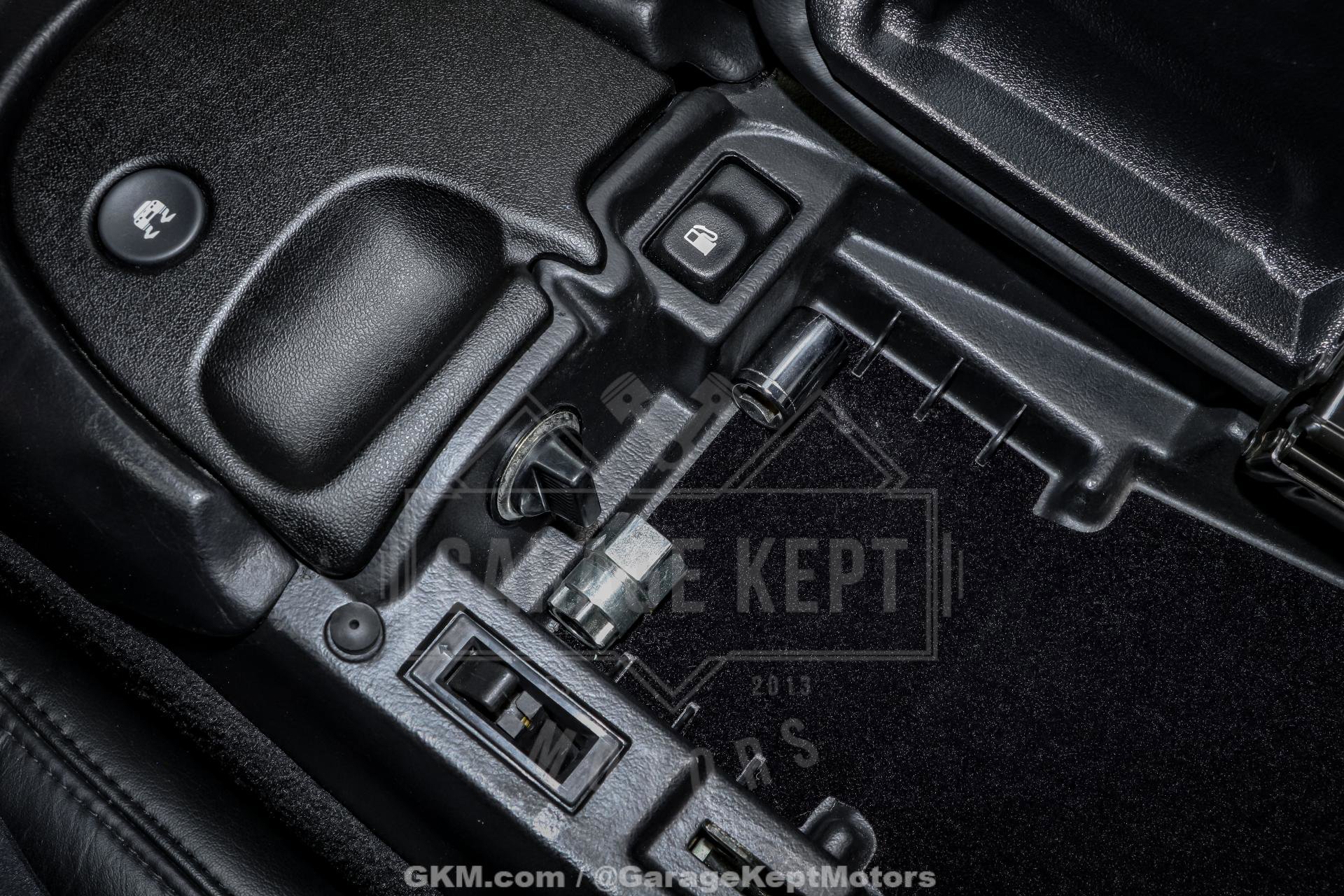 Used 1997 Chevrolet Corvette Coupe w/ Roof Pkg image 99