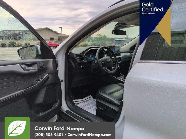 Certified 2025 Ford Escape Platinum AWD/4WD image 11