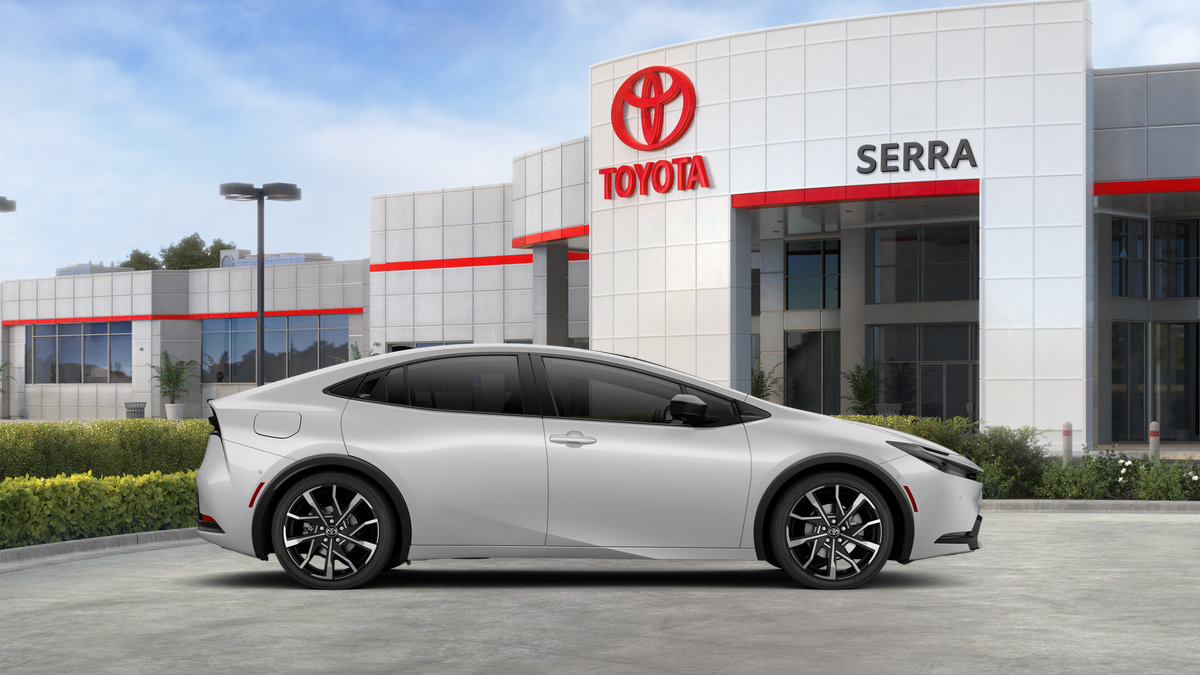 New 2026 Toyota Prius Plug-In Hybrid FWD image 33