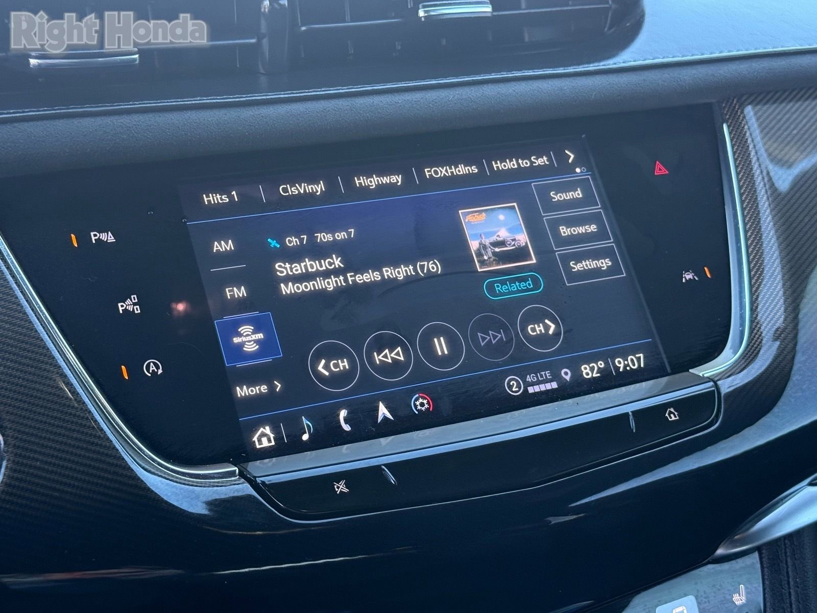 Used 2023 Cadillac XT6 Sport w/ Platinum Package image 20