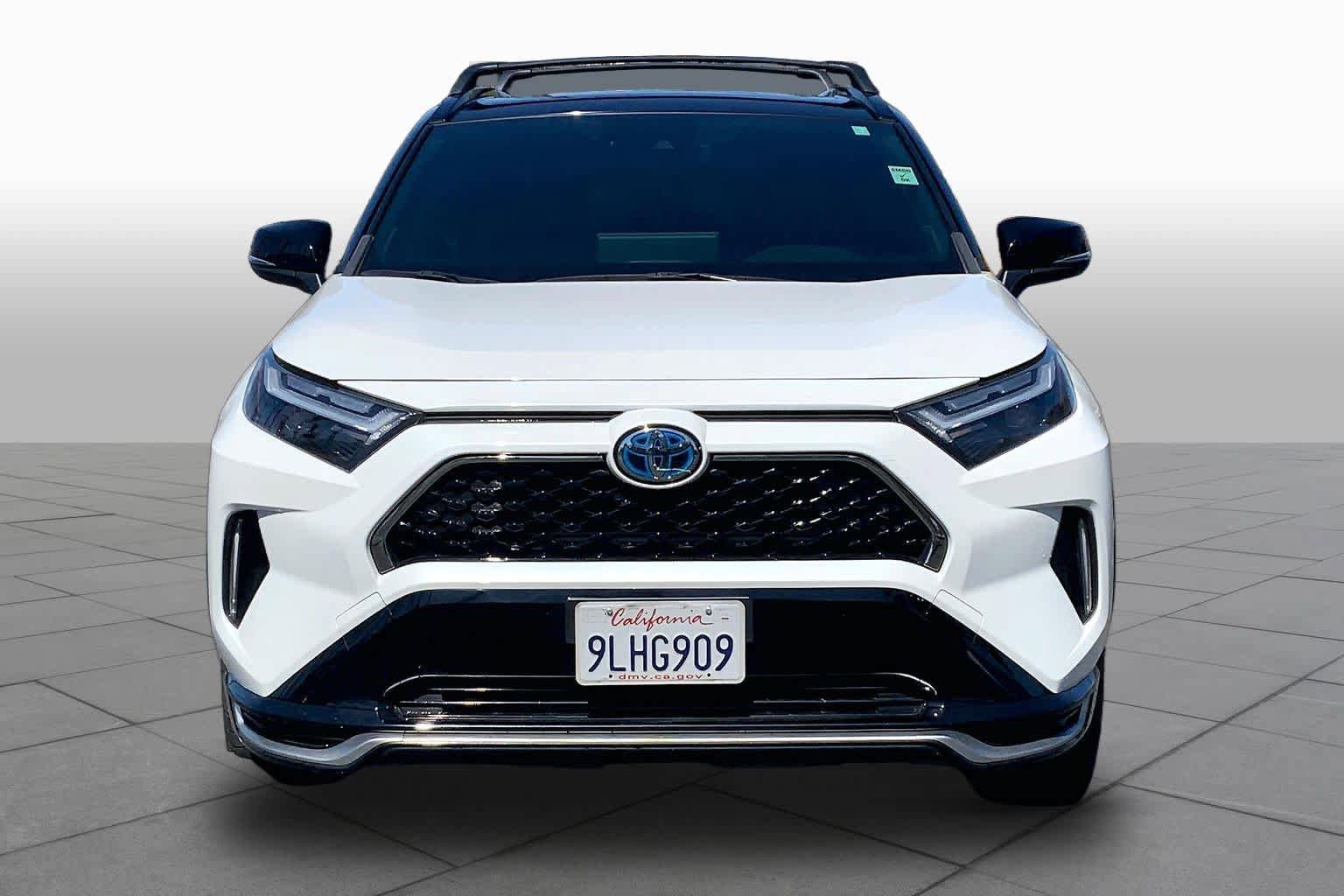 Used 2024 Toyota RAV4 XSE w/ Weather Package AWD/4WD image 3