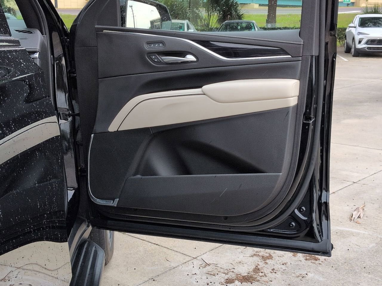 Used 2024 Cadillac Escalade Sport RWD image 21